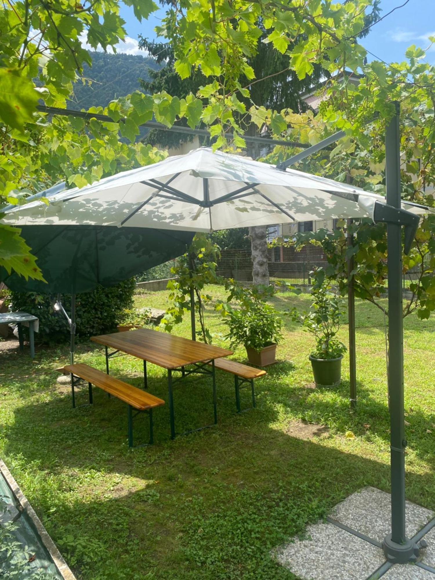 Luna Apartment Verbania Bagian luar foto